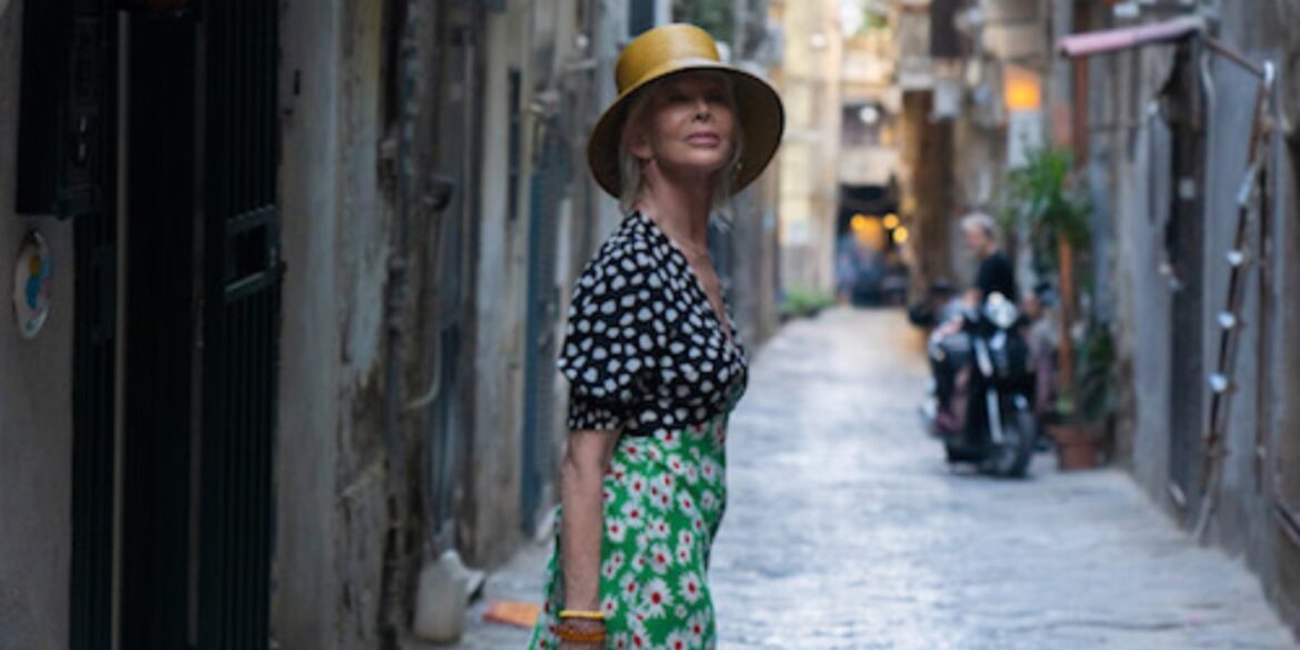 Trudie Styler in Posso Entrare? An Ode to Naples
