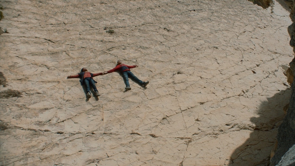 Red Path(Les Enfants rouges)