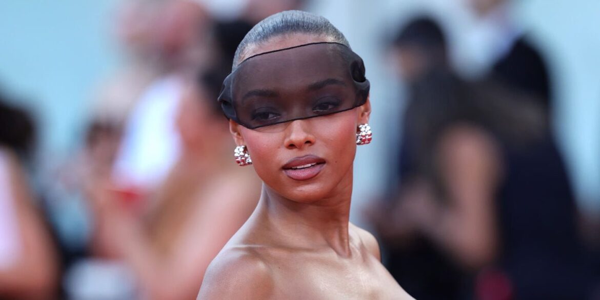 Sophie Wilde, actress in "Babygirl", walks the red carpet in Venice Film Festival 2024