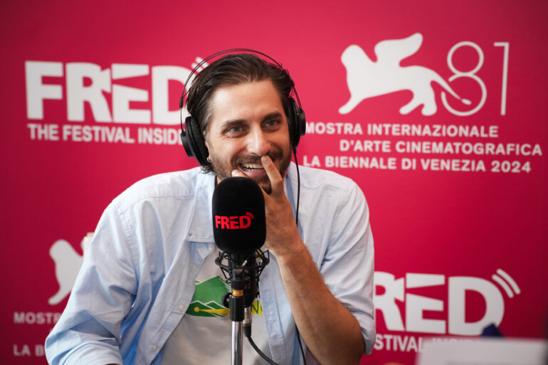 Luca Marinelli to the microphones of Fred Radio for FRED Award 2024 