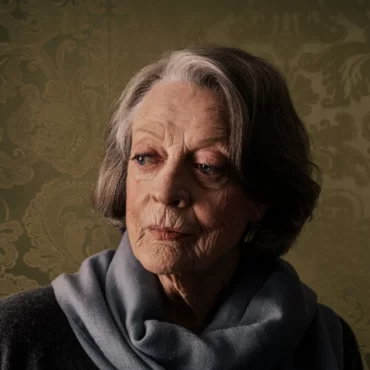 Maggie Smith portrait. by Tom Jamieson