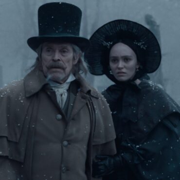 NOSFERATU_FP_00606 Willem Dafoe stars as Professor Albin Eberhart von Franz and Lily-Rose Depp stars as Ellen Hutter in director Robert Eggers’ NOSFERATU, a Focus Features release. Credit: Courtesy of Focus Features / © 2024 FOCUS FEATURES LLC