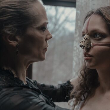 THE_UGLY_STEPSISTER_Still2©Photo Lukasz Bak_caption_Featuring_Lea Myren_and_Ane Dahl_Torp