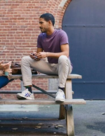 A scene from “All the Men I Met but Never Dated”