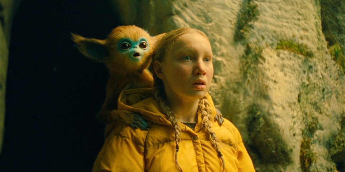 Helena Zengel in The Legend of Ochi