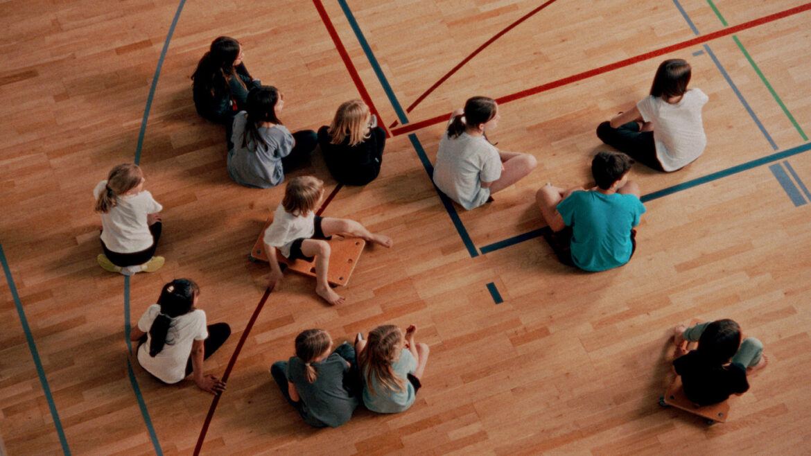 A scene from 1:10 by Sinan Taner