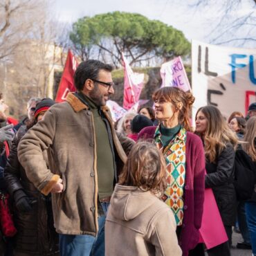 Edoardo Leo e Claudia Pandolfi in 2 cuori e 2 capanne di Massimilano Bruno