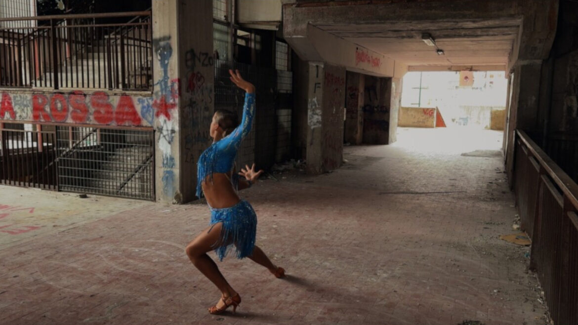 una scena da La diaspora delle vele di Francesca Comencini