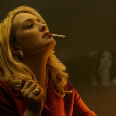 Una scena di “Mrs Playmen”