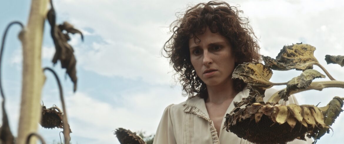 Carol Duarte in Eva di Emanuela Rossi