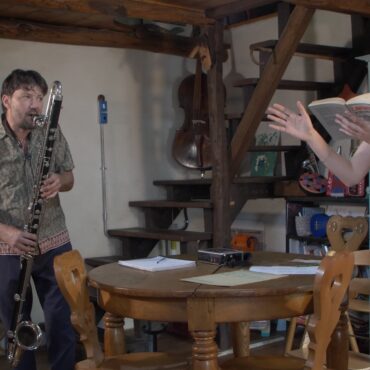 Nel Blu Dipinti Di Rosso