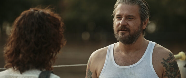 Edoardo Pesce in una scena di Eva di Emanuela Rossi