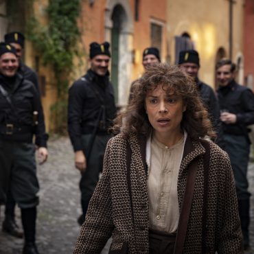 Micaela Ramazzotti in una scena da Elena del Ghetto