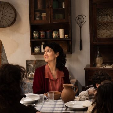 Valerio Aprea e Giulia Bevilacqua in Elena del ghetto