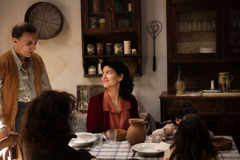 Valerio Aprea e Giulia Bevilacqua in Elena del ghetto