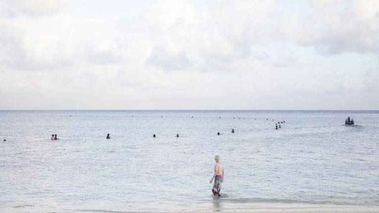 Tilda Swinton in "Heart of Light - Eleven Songs for Fiji" by Cynthia Beatt