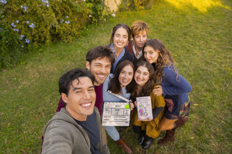 il cast, regista e autrice di Non è un paese per single