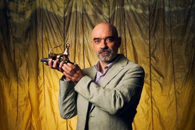 Locarno79, Palmarès, Concorso Internazionale, Pardo d’Oro – Grand Prize of the Festival and City of Locarno, Nu e locul tau aici (You Don't Belong Here) by Florin Șerban