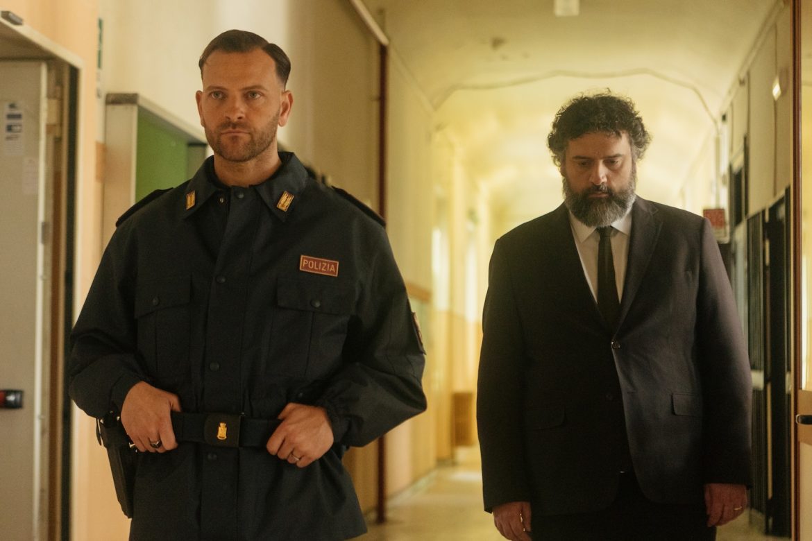 Alessandro Borghi e Leonardo Lidi in Serpenti