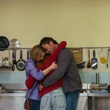Alba Rohrwacher e Guido Caprino in Una storia di Anna Foglietta